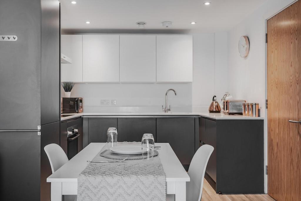 מנצ'סטר City Living Penthouse Apartment With Parking מראה חיצוני תמונה